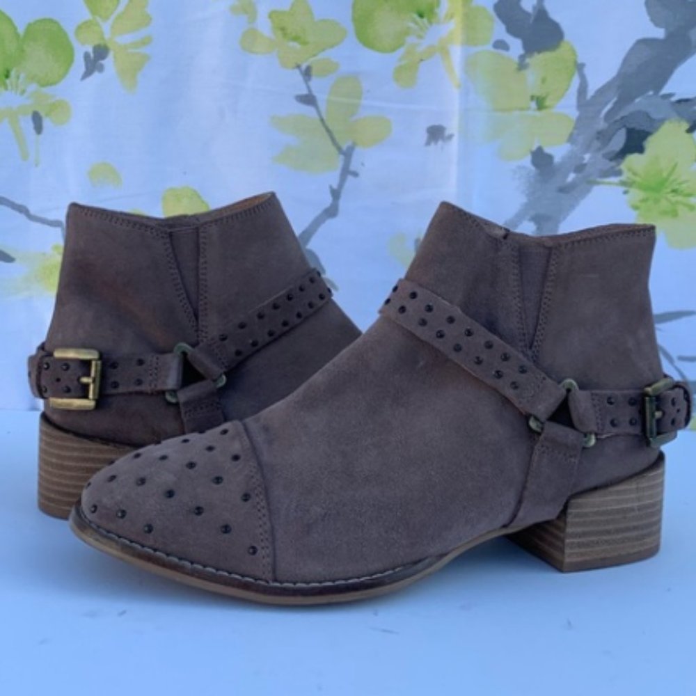 Seychelles Women’s VIP Ankle Bootie